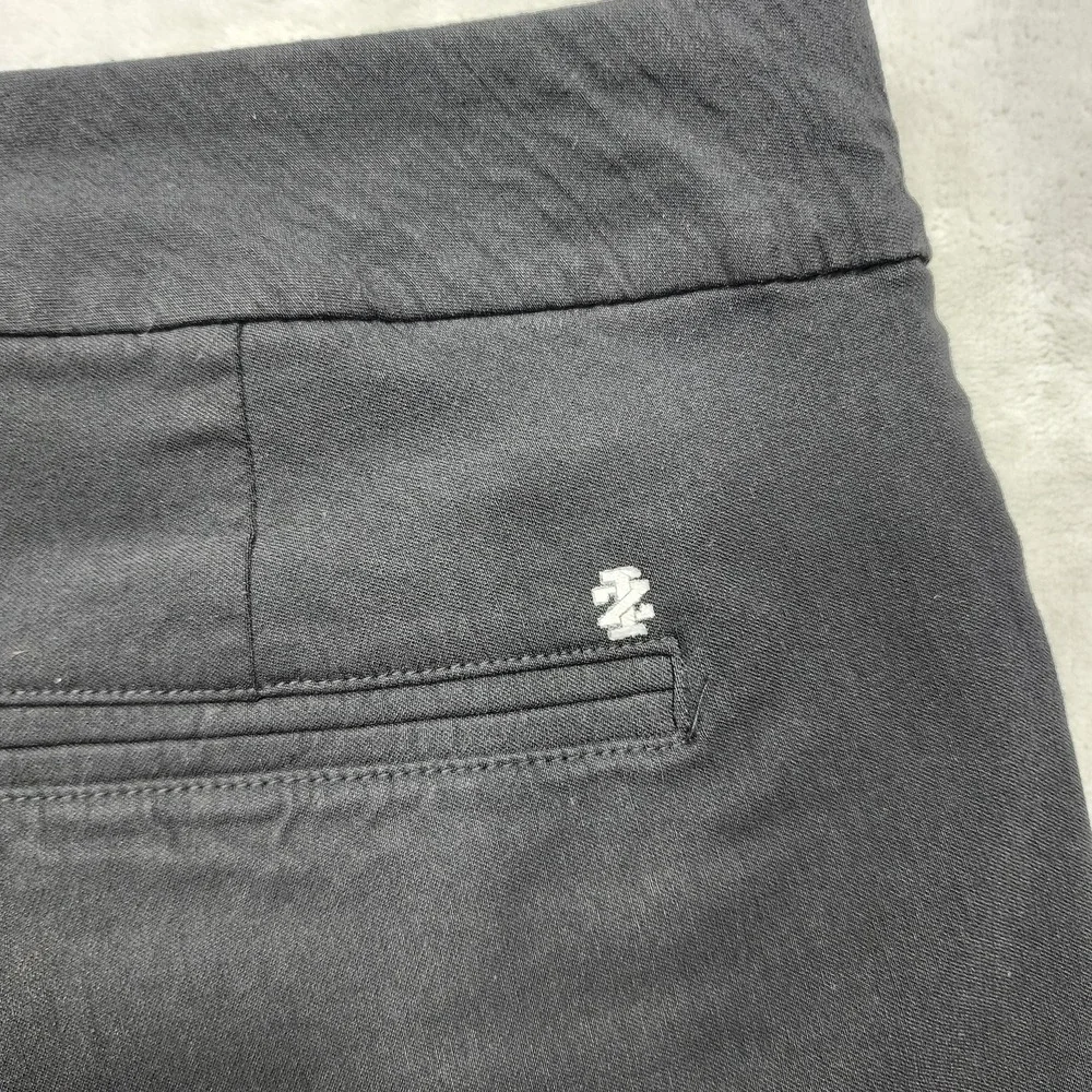 IZOD Golf Shorts Womens 8 Black Mid Rise Front Seam Bermuda Stretch Casual Sport